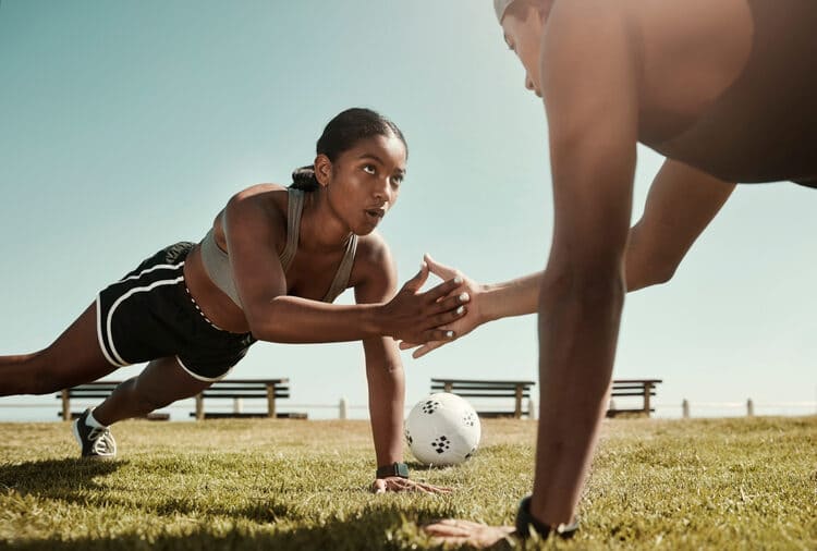 Sport et cycle menstruel : entraînement personnalisé en duo, adapté aux sensations individuelles